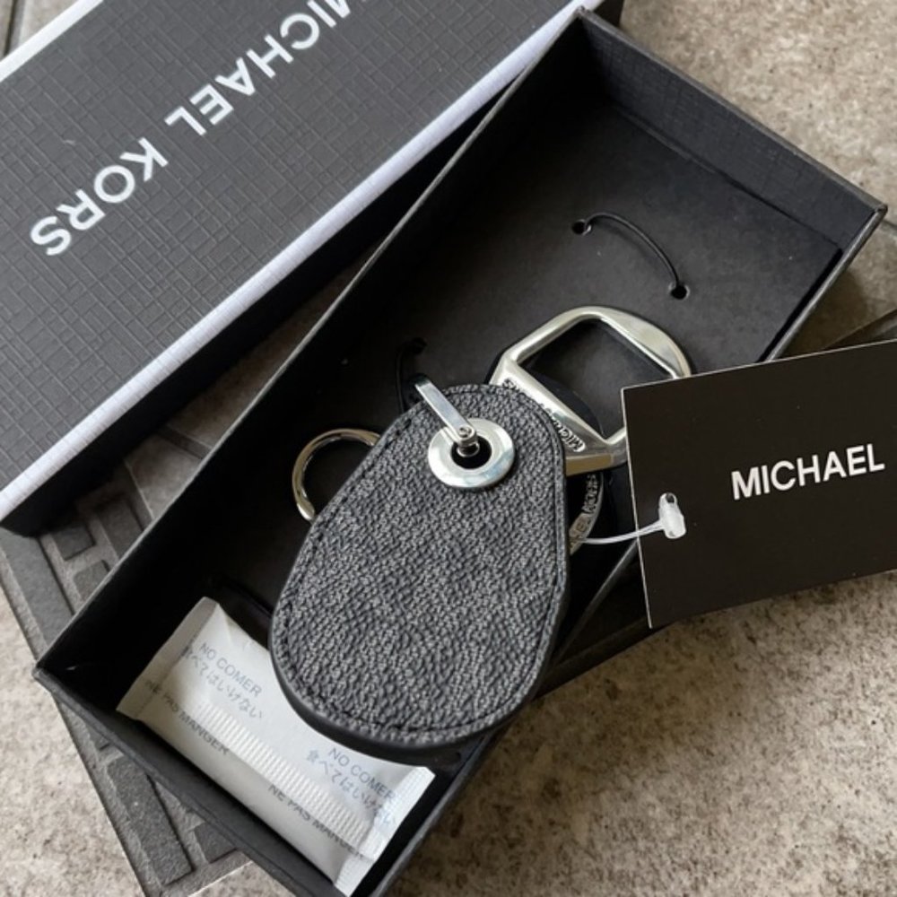 Men`s Harrison Signature Logo Black Bottle Opener Key Fob Black - Picture 2 of 12